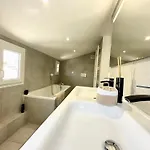 Gorgeous Brand New 2 Bedrooms Apartman
