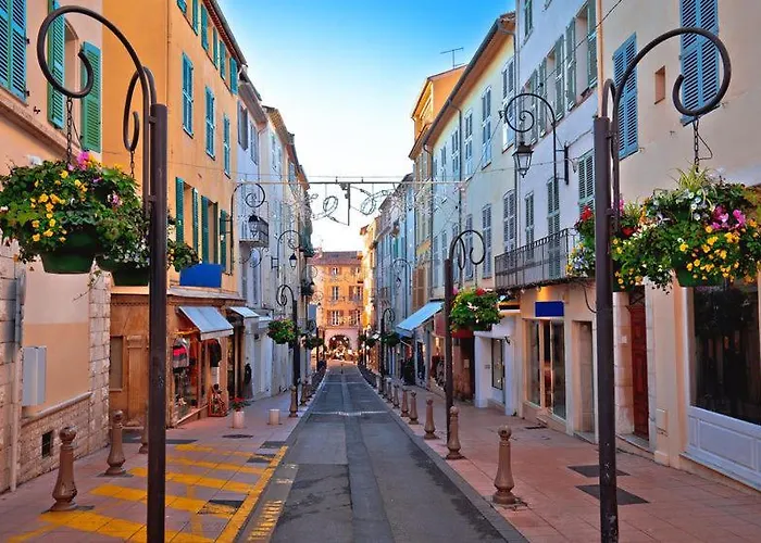 Gorgeous Brand New 2 Bedrooms Antibes